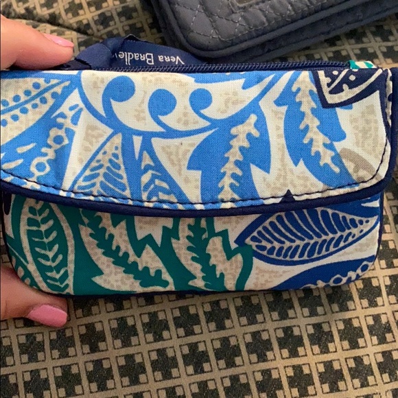 Vera Bradley ID Wallets with lanyard - Picture 5 of 8